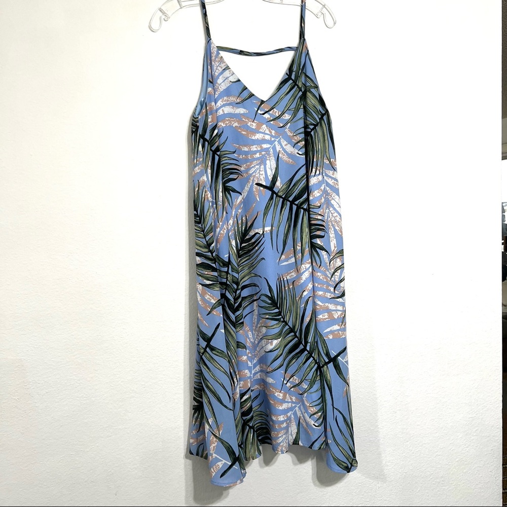 SHE + SKY SLEEVELESS DRESS